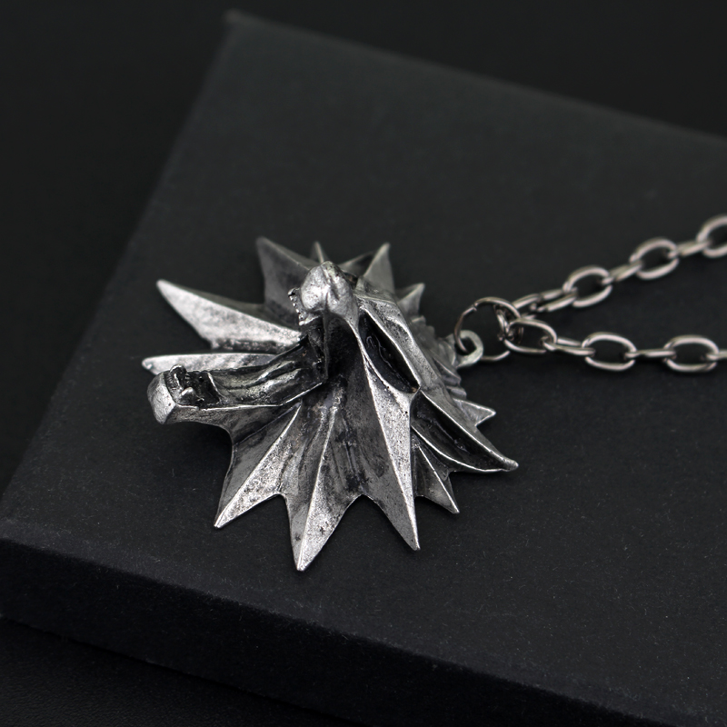 Collier pendentif tête de loup - Wildman Hunting & Outdoor Robertson avis et prix